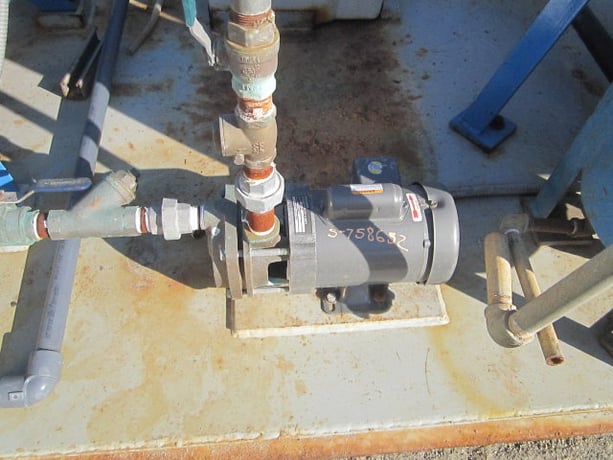 MTH #T41-L-AB, Brass Feeder Pump, Lab size, 1" inlet and 1" outlet - Image 1