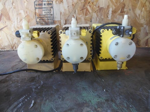 LMI, Chemical Metering Pump, 4 GPH, 100 PSI, 120 V. - Image 2