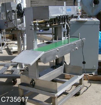 Goldenpack, Band Sealer for bags, 7.5" W x 45" L neoprene belt conveyor, adjustable sealing height, 110 V - Image 2
