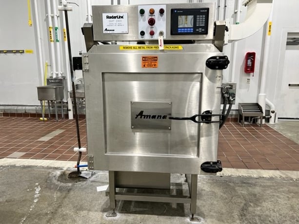 Amana #QMP-2300, Batch Microwave, 36" diameter x 32" deep, 31" diameter turntable, 480V, 2000 - Image 1