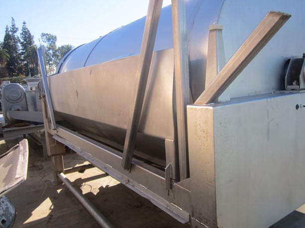 Willmes #UP4000, Bladder Press, 4000 liter, (4) drainage screens w/26.9 sq.ft., 2 HP - Image 6