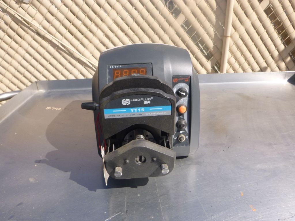 Lead Fluid #BT101S, Peristaltic Pump, .006-2300mL/in, 3 roller, 200 deg.C, Vari-Speed - Image 1