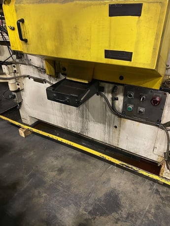 Cincinnati No. Cinco-15, centerless grinder, 0-3" dia., 20" grinding wheel, 12" regulating wheel - Image 2