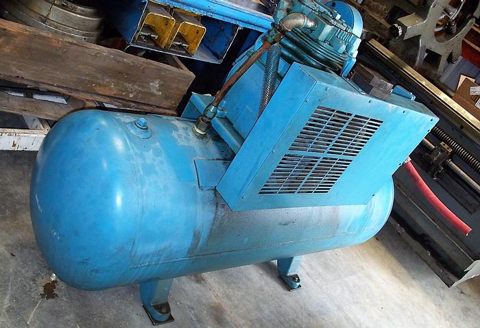 Kellog Comp Air, recip compressor, 5 HP, 1725 RPM, 2 stage cast iron head, 80 gallon tank - Image 2