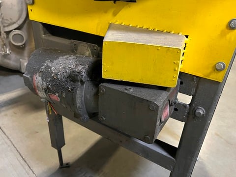 36" Stainless Steel accumulation table, guide rails, side mounted gearhead motor - Image 3