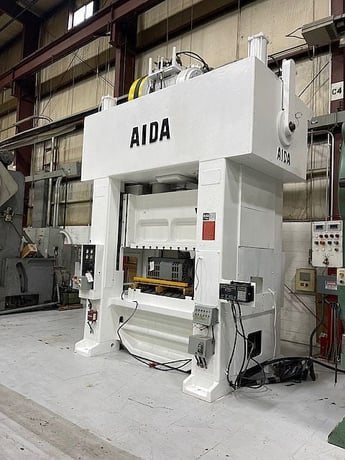 200 Ton, Aida #NL2-200, straight side double crank, 8" stroke, 18.7" Shut Height, 4" adj., variable speed - Image 4