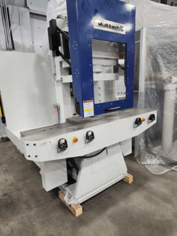 94 Ton, 6.8 oz., Multitech #C85-SD-GK, vertical injection molding machine, 50mm screw - Image 2