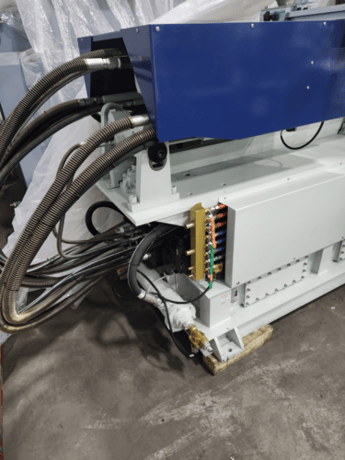 94 Ton, 6.8 oz., Multitech #C85-SD-GK, vertical injection molding machine, 50mm screw - Image 5
