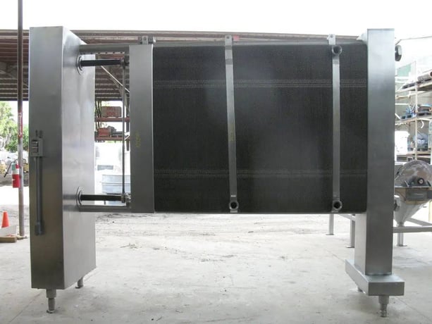 1490 sq.ft., APV, CR5, HTST Plate Heat Exchanger, (261) Stainless Steel Plates, 11' 7" L x 3' 5" W x 8' 6" H - Image 7