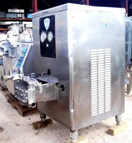APV #3DL-412, Homogenizer, 1000 GPH, 2000 psi, 1.435" diameter Plunger, 2-Stage, 30 HP, 230/460 V - Image 3