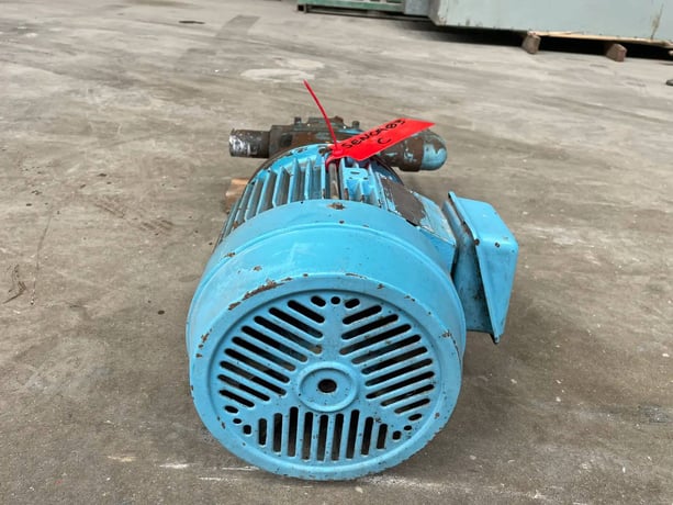 30 GPM @ 250 psi, Viking #HL495M, Internal Gear Pump, 1.5" inlet/outlet, -40 to 350 F temperature, 3 HP - Image 9
