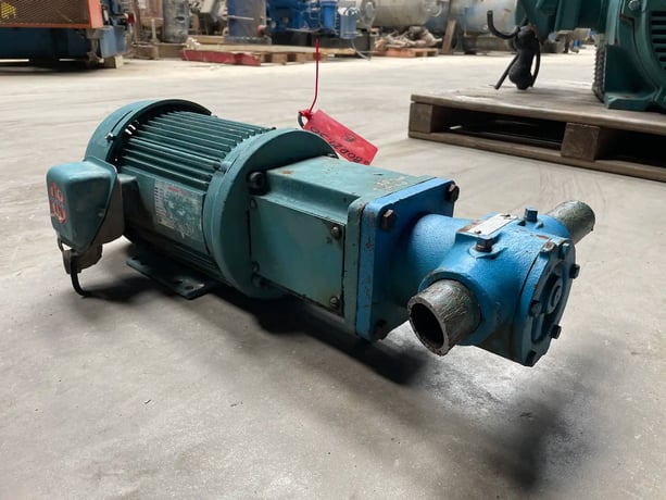 Viking #HV2953, Internal Gear Pump, 1.5" inlet/outlet, 3 HP, 1750 RPM, 208-230/460 V - Image 4