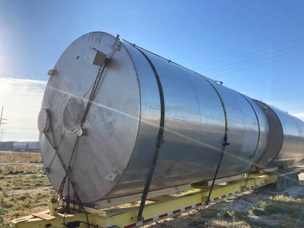 9136 gallon, Stainless Soy Bean Oil Silo, 22.9 min. Circ. capacity, 25 max Circ. Fuse, 15 kW, 480 VAC - Image 5