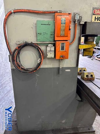 75 Ton, Hannifin #S-75-84-12-4-1-SP, hydraulic straightening press, 12" stroke, 10" throat, 10 HP - Image 7