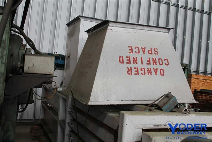 International Waste Industries, paper / cardboard baler - Image 5