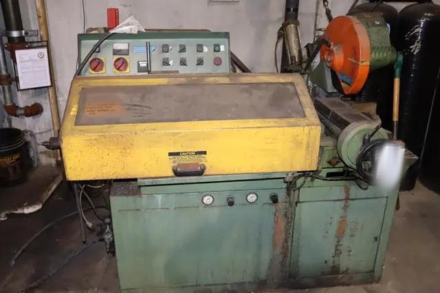 Super Brown Metal #3SD, cut off saw, 230 volt, 3 Phase - Image 1