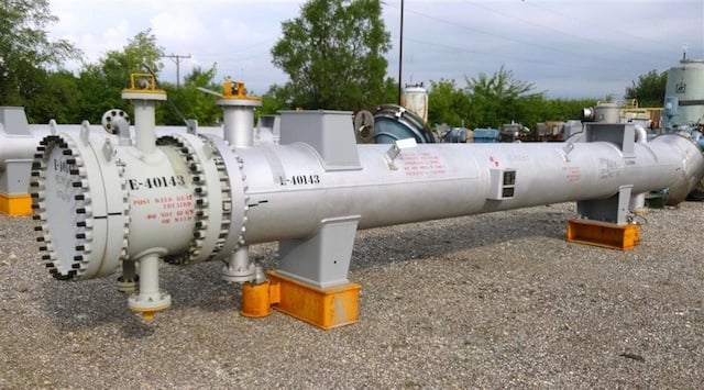2143 sq.ft., 412FV psi shell, 372FV psi tube, Ilsung, 392&deg;F, 4" inlet & outlet, (2) 2" vents, unused 2015 - Image 9