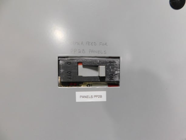400 Amp. General Electric, ADF3364MBX Spectra A-Series, panelboard, 277/480 Volts, 4 wire - Image 7