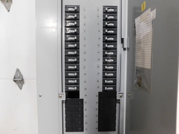 400 Amp. General Electric, ADF3364MBX Spectra A-Series, panelboard, 277/480 Volts, 4 wire - Image 8