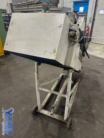 12-1/4" Chip conveyor, 1" flights, 52" dump height, adjustable leg height, 1/2 HP, 110/230 V. - Image 5