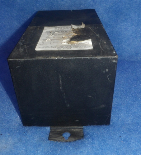Progress Lighting, P8655-31, 120 Volts 600W two circuit electronic transformer, 1 yr warranty - Image 4
