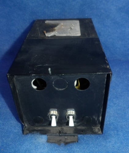Progress Lighting, P8655-31, 120 Volts 600W two circuit electronic transformer, 1 yr warranty - Image 9