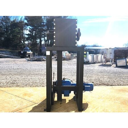Twin Roll Slow Speed, 10" diameter x 20" W, high shear shredder, 15 HP - Image 4