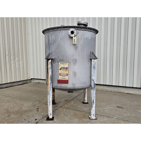 630 gallon Stainless Steel vertical liquid holding tank, 60" cylinder diameter - Image 2