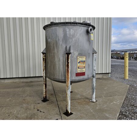 630 gallon Stainless Steel vertical liquid holding tank, 60" cylinder diameter - Image 3