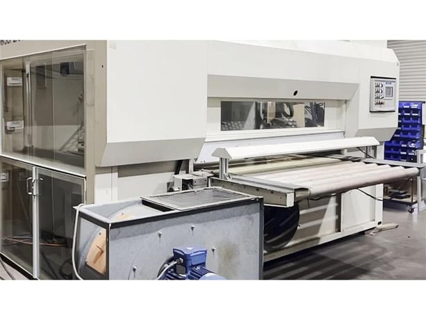 Superfici, automatic compact spray finishing system, 35-7/16" passline height, Laminar dryer - Image 6