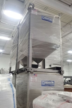 475 gallon Hoover, Stainless Steel totes w/ covers, 2" CBO, 48" x 48" x 78" H, (2 available) - Image 3