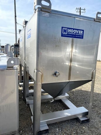 475 gallon Hoover, Stainless Steel totes w/ covers, 2" CBO, 48" x 48" x 78" H, (2 available) - Image 6
