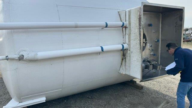 5500 gallon St. Regis, Stainless Steel jacketed mix tank, 150 psi, bottom side agitator - Image 5