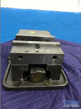 Kurt Anglock #D675, 6" vise, 7-1/2" opening - Image 3