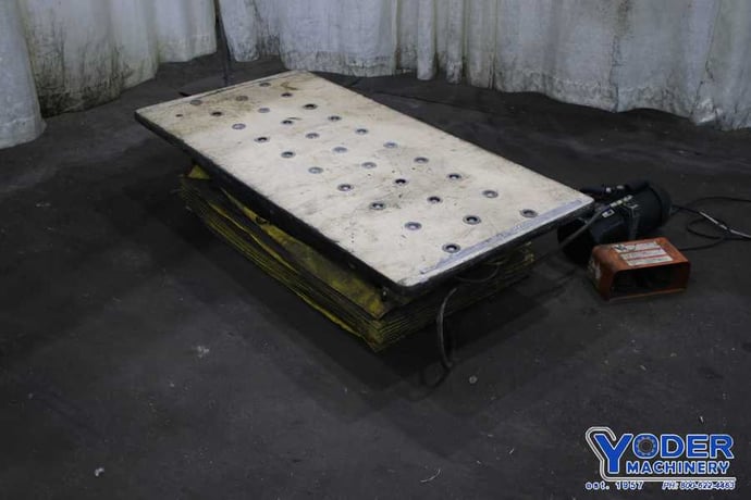 660 lb. Bishamon, #X30S, scissor lift table, hydraulic, 1/2 HP, 20" W x 40" L table, 2011 - Image 7