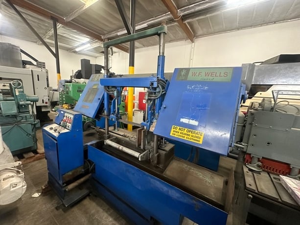 16" x 20" W.F. Wells #F-16-2A, semi-auto twin post horizontal bandsaw, 60-425 SPM, 20" wheel diameter - Image 2