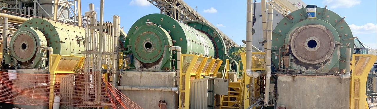 8' x 17' Kennedy Van Saun ball mills, 400 HP, gear box 6.95 ratio, air clutch, rubber liner, (3 available) - Image 5