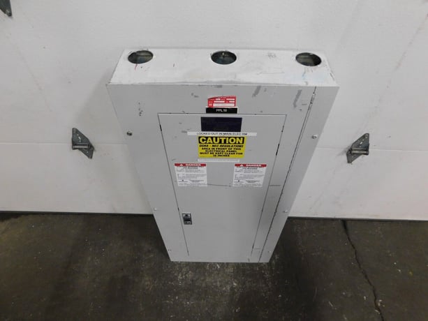 225 Amp. General Electric, Spectra A-Series, panelboard, 4-wire, 120/208Y Volts - Image 7