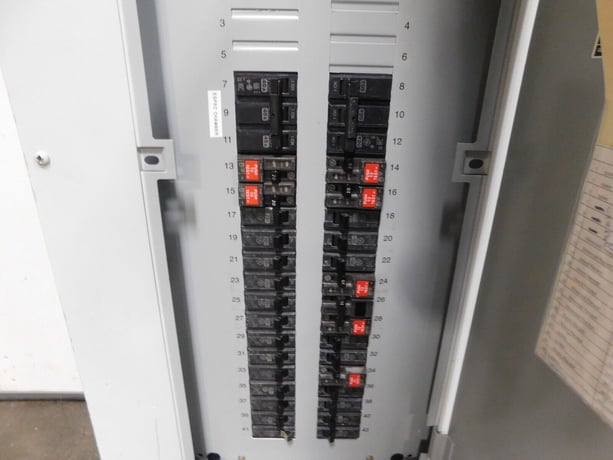 225 Amp. General Electric, Spectra A-Series, panelboard, 4-wire, 120/208Y Volts - Image 9