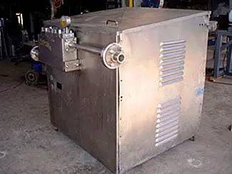 Bran & Lubbe, ball valve homogenizer unit, 30 GPH, 40 HP Reliance motor, 1775 RPM, 460 V. - Image 6