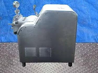 Waukesha Cherry-Burrell Stellar Series, high-pressure pump / homogenizer, 40 HP Brook motor, 1765 RPM, 575 - Image 8