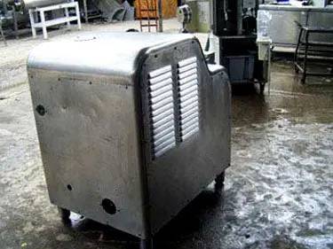 Waukesha Cherry-Burrell Stellar Series, high-pressure pump / homogenizer, 40 HP Brook motor, 1765 RPM, 575 - Image 10