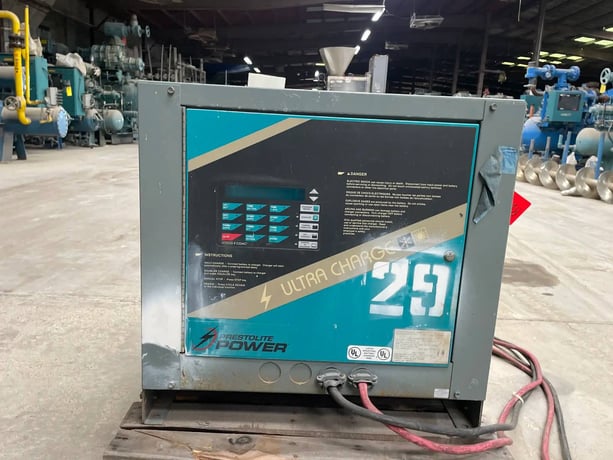 Hobart Ultra Charge #1050T3-18, industrial battery charger - Image 5