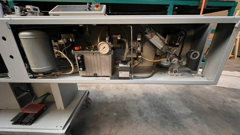 Lisec #LBH-25V, automatic butyl extruder, 2008 - Image 5
