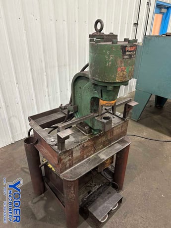 60 Ton, Peddinghaus #FP-60, hydraulic flange punch, 4-1/2" throat, electric foot pedal, 10 HP - Image 2