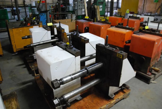 61 Stand, RLM, rollformer, 3" spindle diameter, 25" spdl length, gearboxes & outboard stands - Image 2