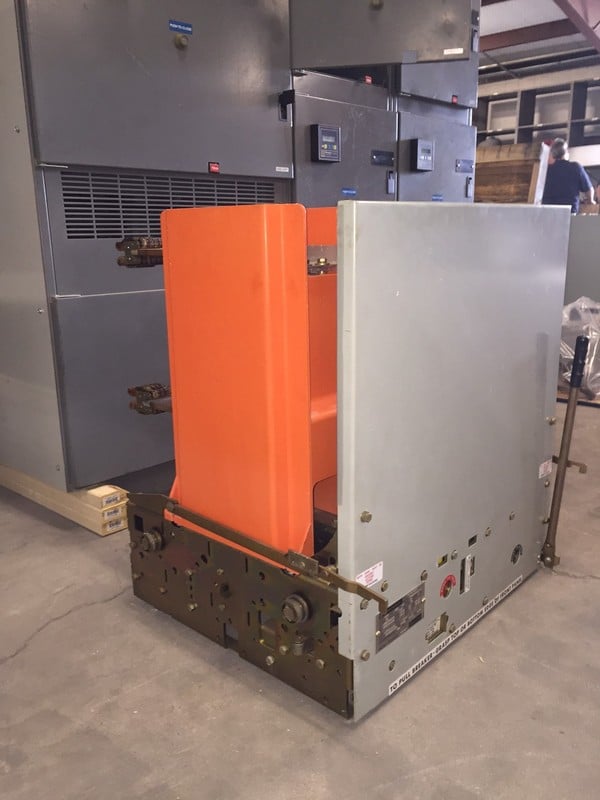 1200 Amps, General Electric, VB1-4.16-350-3, gear (17 available) - Image 2