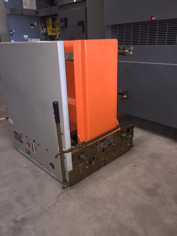 1200 Amps, General Electric, VB1-4.16-350-3, gear (17 available) - Image 3