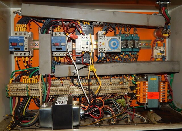 5" x 5" x 1/2" Peddinghaus #88/120H, ironworker, 88 ton, 1-1/16" x 3/4" punch, 10 HP - Image 9