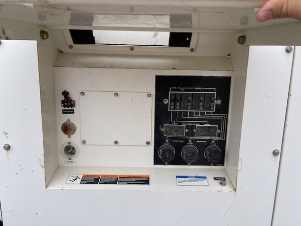 62 KW Multiquip #DCA70SSIU4F, trailer mounted, Tier 4F, 120/240/480 Volts, 8570 hours, 2016, $38k - Image 3